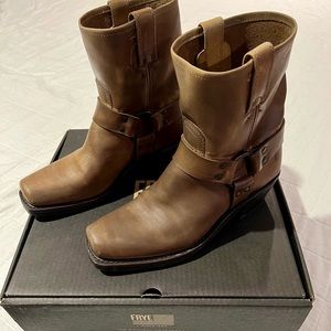Frye Harness 8r BRAND NEW